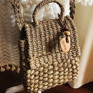 Boho Espirt woven sisal rattan crossbody handbag.